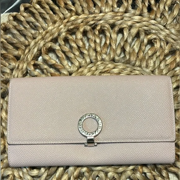 BVLGARIITALIAN BABY PINK PEBBLED CALF LEATHER WALLET Authentic